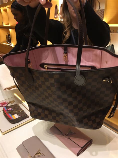 louis vuitton neverfull inside pocket|louis vuitton neverfull.